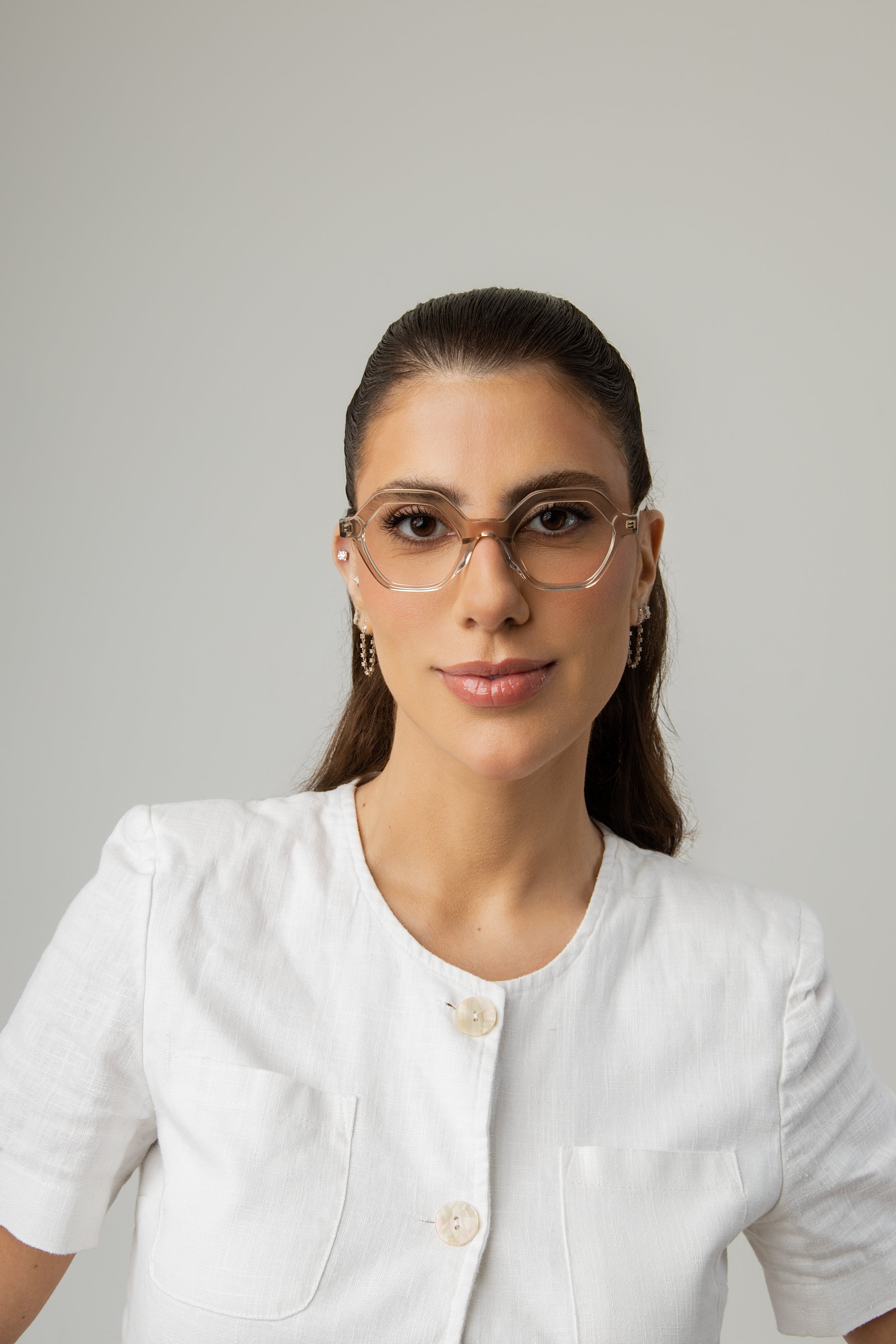 SR Larissa Translucent