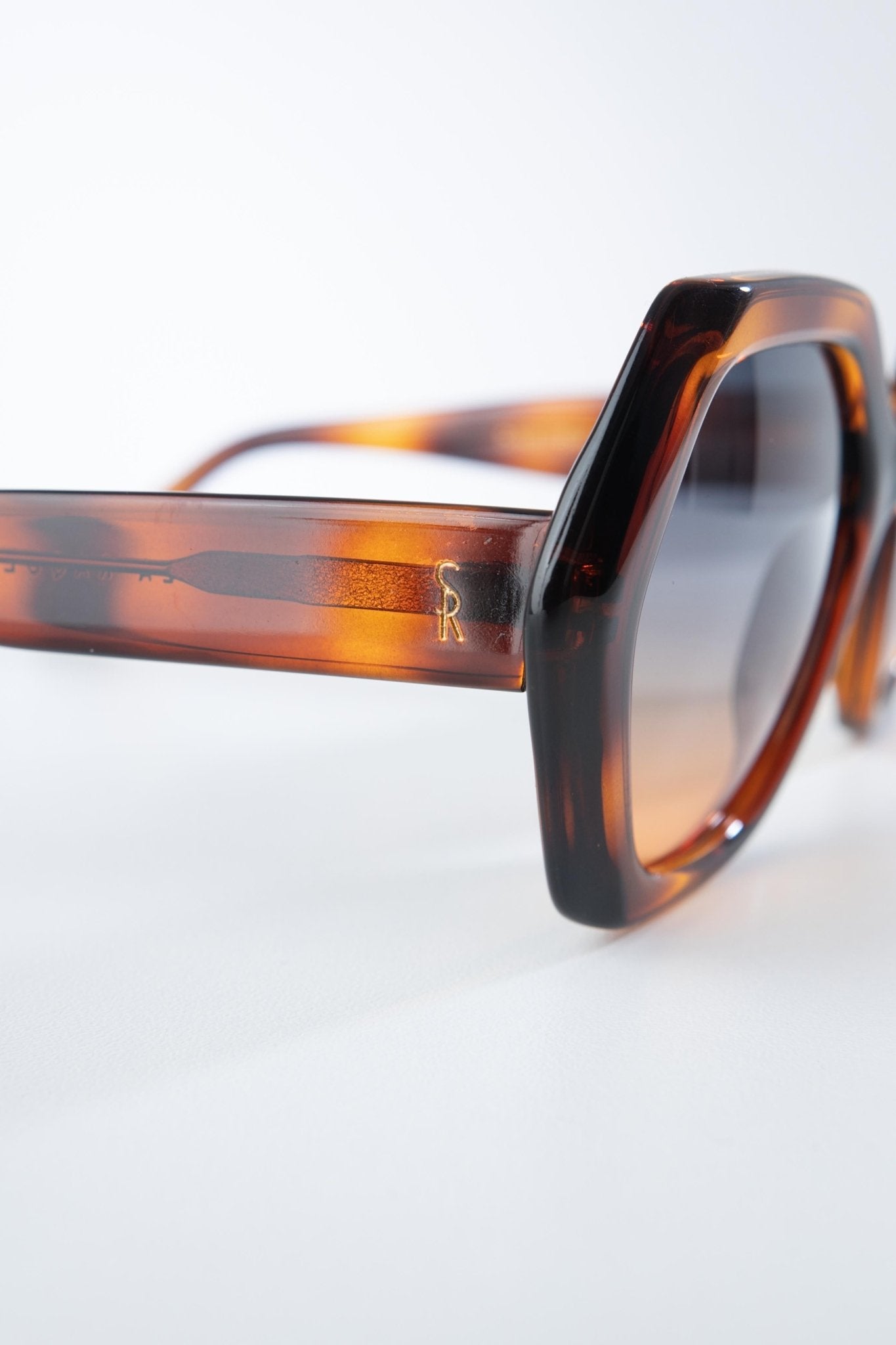 SR Barcelona Tartarugado - Sr Sunglasses