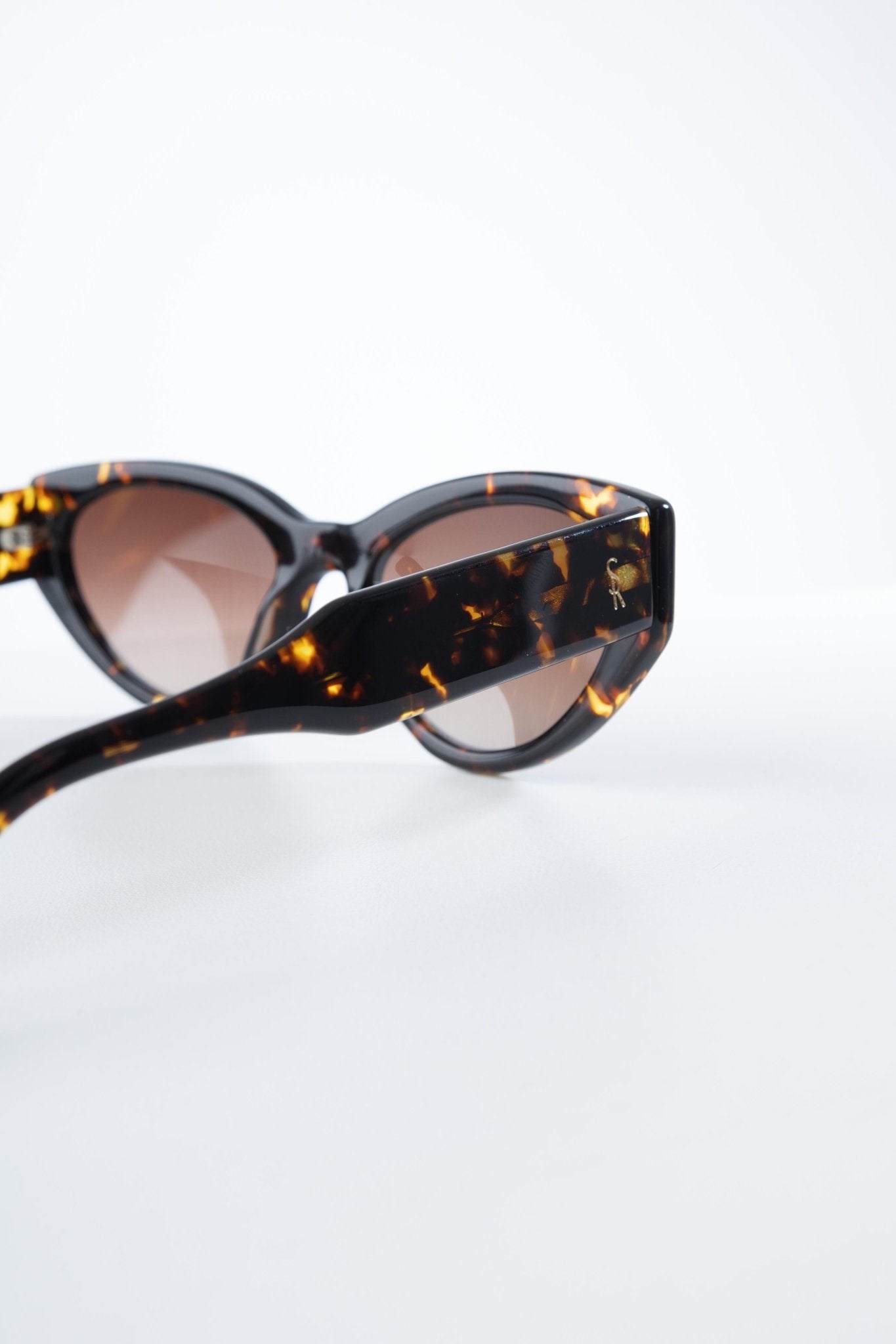 SR Capri Tartarugado - Sr Sunglasses